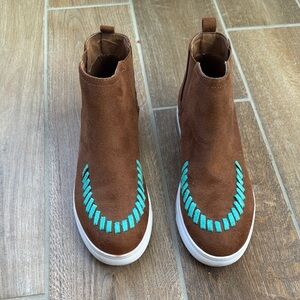 Crazy Train Brown and Blue Sneakers with Unique Stitching